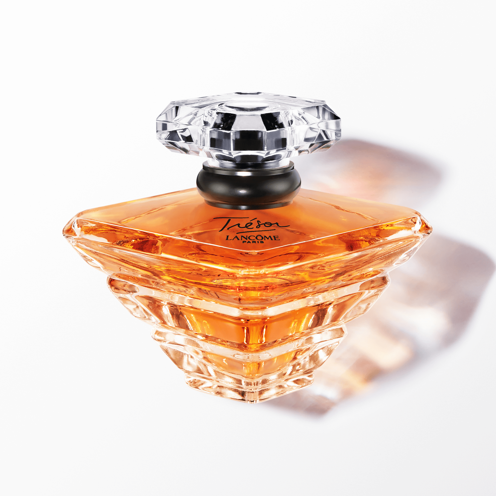 Trésor| el perfume de mujer de rosa de Damasco de Lancôme