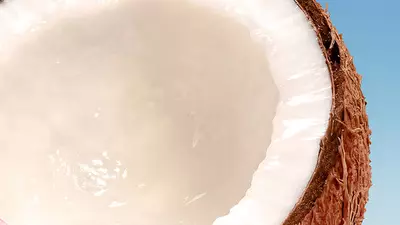 [Ingrediente visual - recorte en la flor monoi]