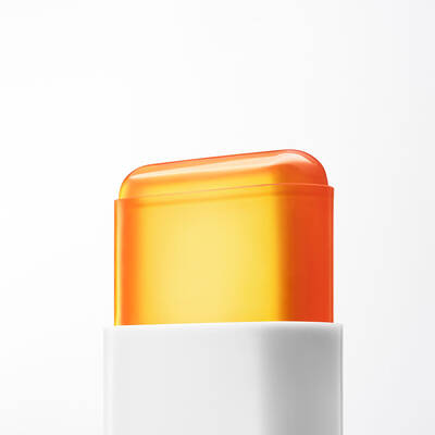 Primer plano del producto SUPRA SCREEN SUN STICK