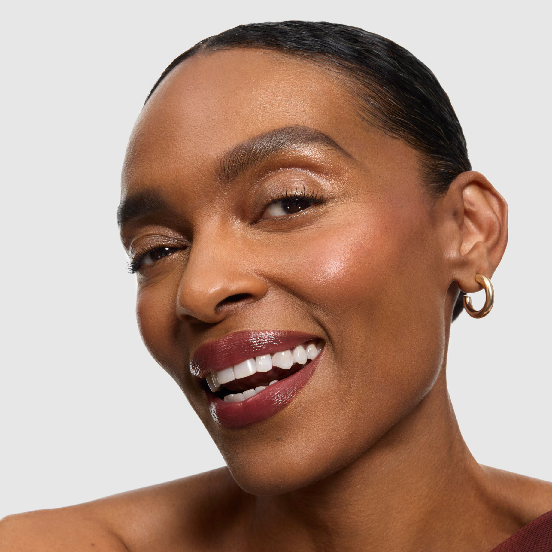 Lip Idole Butterglow Balsamo Hidratante con Color