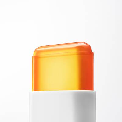 Primer plano del producto SUPRA SCREEN SUN STICK