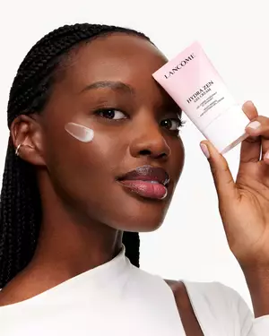 Imagen de belleza para la hidratacion de la piel