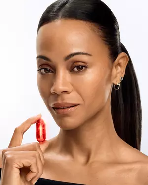 Zoe Saldana para Longevity MD Lancome