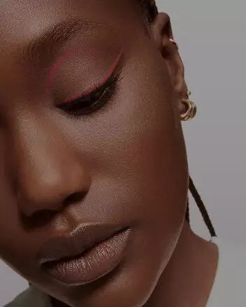 Ilustracion de articulo de maquillaje