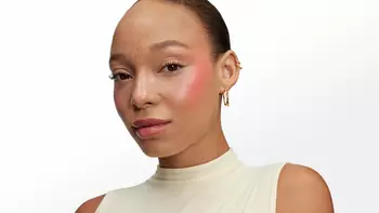 Visuales de belleza facial para Lancome