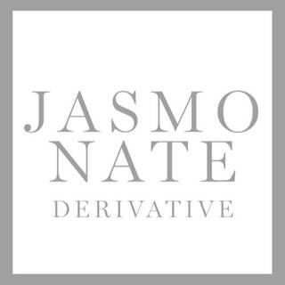 Texto alternativo: Logotipo de "Jasmonate Derivative" en un fondo blanco con letras en gris.