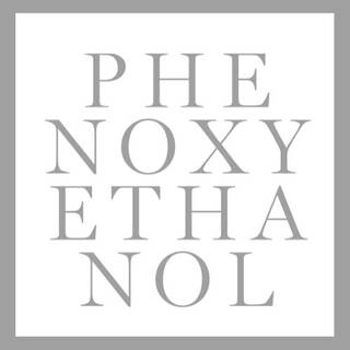 Texto en gris que dice "PHENOXYETHANOL" sobre un fondo blanco.